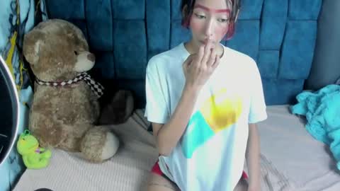 Snapshot of valentinaklean1 chatting on July 2, 2026, 2:33 am valentinaklean1 online show from July 2, 2026, 2:33 am