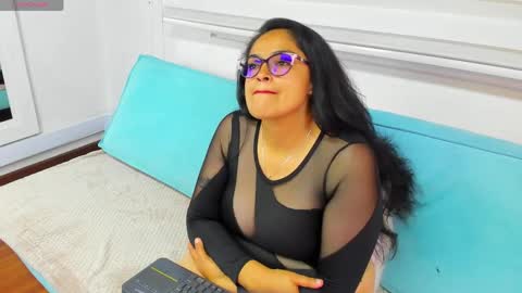 valentinarivers online show from April 3, 2026, 7:28 am