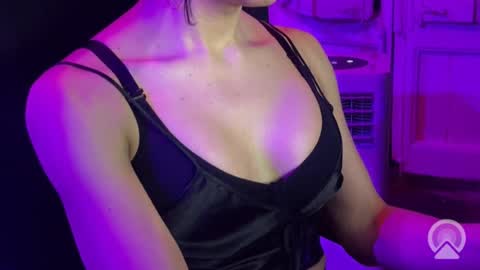 Snapshot of valentinasmilets chatting on August 8, 2026, 2:14 am valentinasmilets online show from August 8, 2026, 2:14 am