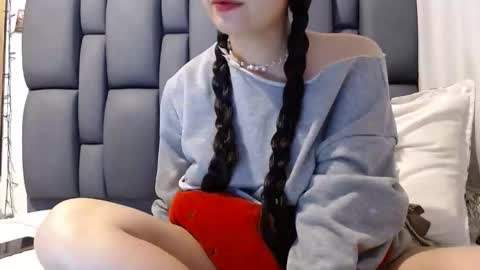 valentinasmith18 online show from February 16, 2026, 10:39 pm