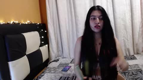 valentinasmith18 online show from March 5, 2026, 12:39 am