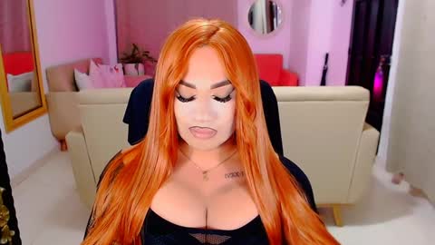 Snapshot of valentinaxqueen chatting on January 25, 2025, 12:17 am online show from January 25, 2025, 12:17 am