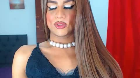 VALENTINA   online show from December 13, 2024, 1:04 am