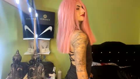 valentino_bs online show from January 10, 2026, 4:36 am