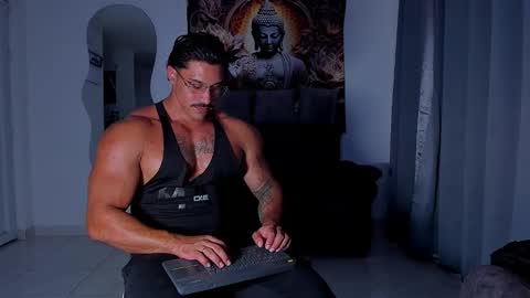    online show from November 27, 2025, 9:39 pm