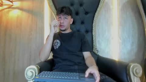 Snapshot of valentino_russo chatting on March 4, 2026, 8:26 pm VALENTINO online show from March 4, 2026, 8:26 pm