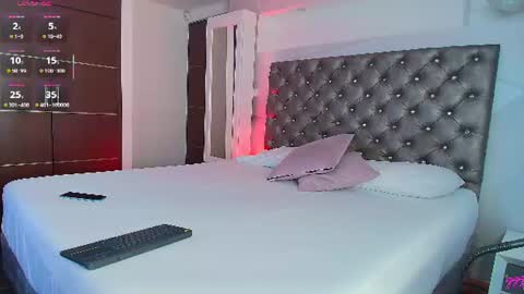 Snapshot of valentinos_ chatting on June 26, 2026, 9:08 pm Valentinos online show from June 26, 2026, 9:08 pm