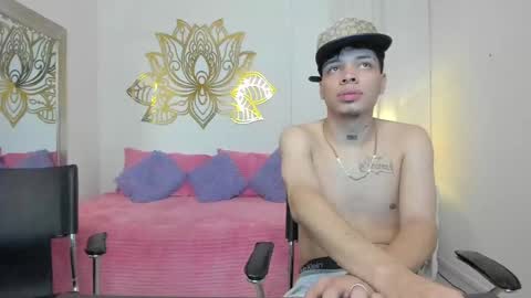 Valery And Daniel online show from February 26, 2025, 1:11 am