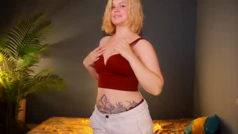 Snapshot of valeri______ chatting on June 26, 2026, 7:24 am valeri______ online show from June 26, 2026, 7:24 am