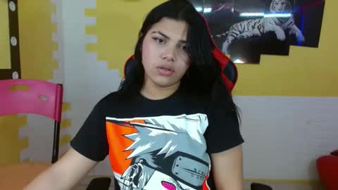 valeri_harpers4 online show from February 26, 2025, 9:53 am