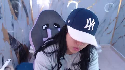 valeri_harpers4 online show from September 20, 2025, 1:12 pm