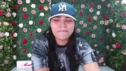 valeri_harpers4 online show from November 24, 2025, 5:56 pm