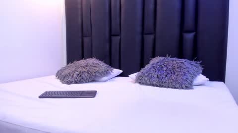 valeri_tafur online show from December 24, 2024, 11:06 am