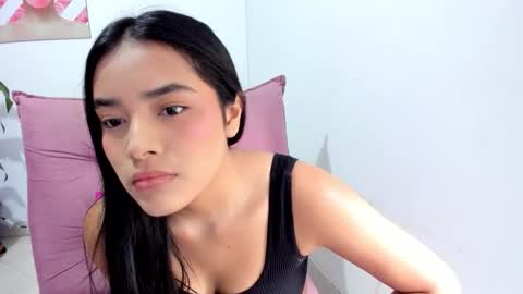 valeria_miller69 online show from October 23, 2025, 1:32 pm