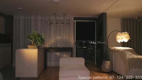 valeria_orozco online show from May 23, 2026, 12:16 am