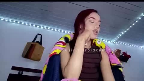 Snapshot of valeria_rios22 chatting on April 6, 2026, 7:20 am valeria_rios22 online show from April 6, 2026, 7:20 am