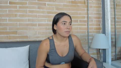 Snapshot of valeria_rua chatting on June 17, 2026, 11:01 am valeria_rua online show from June 17, 2026, 11:01 am