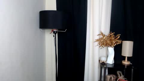 valeriacruise online show from April 2, 2026, 11:02 pm