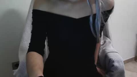 Valeria Fox online show from December 3, 2025, 10:24 am