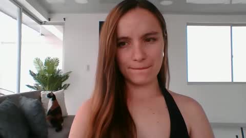 valeriafrannco online show from February 1, 2026, 7:56 pm