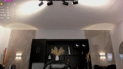 Vale  online show from March 8, 2025, 3:02 pm