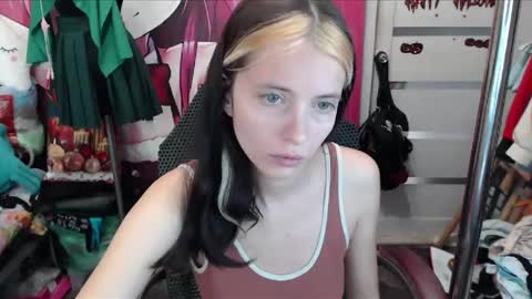 ValeriaXKiss online show from December 14, 2025, 7:36 am