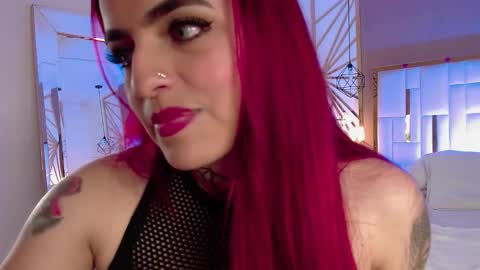 Snapshot of valerie__miller_ chatting on November 13, 2025, 3:00 pm Valerie online show from November 13, 2025, 3:00 pm