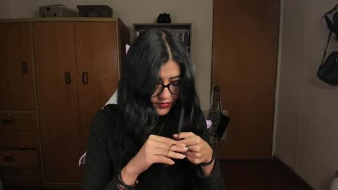 Snapshot of valerie__sky chatting on January 21, 2025, 2:54 am Val online show from January 21, 2025, 2:54 am