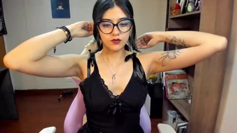 Snapshot of valerie__sky chatting on March 2, 2025, 3:02 am Val online show from March 2, 2025, 3:02 am