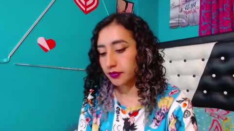 Snapshot of valerie_mase chatting on November 4, 2025, 11:15 pm vale online show from November 4, 2025, 11:15 pm