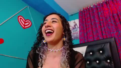 Snapshot of valerie_mase chatting on November 11, 2025, 6:41 pm vale online show from November 11, 2025, 6:41 pm