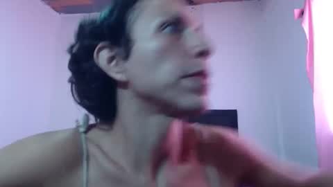 valerie_rousse online show from February 7, 2025, 4:56 pm