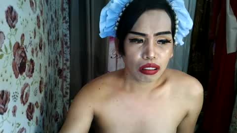Snapshot of valerie_sensual chatting on July 20, 2026, 3:43 am valerie_sensual online show from July 20, 2026, 3:43 am