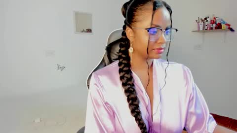 Snapshot of valeriebl chatting on September 11, 2025, 10:54 pm Valerie Blake online show from September 11, 2025, 10:54 pm