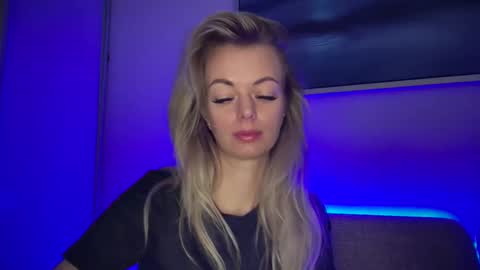 Valerie  online show from February 19, 2026, 11:50 am