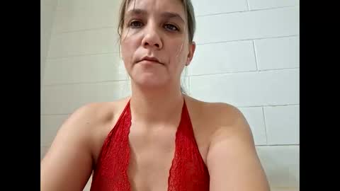 Snapshot of valerierayne13 chatting on March 22, 2026, 5:33 am ValerieRayne online show from March 22, 2026, 5:33 am