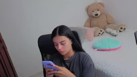 Juli C online show from April 25, 2026, 1:30 am