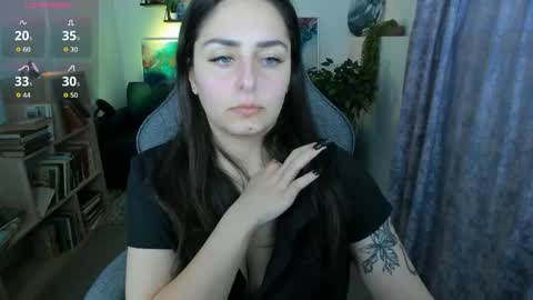 Snapshot of valeriiemills chatting on April 27, 2026, 3:32 pm Valerie online show from April 27, 2026, 3:32 pm