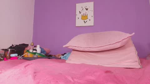 Valeryn online show from February 4, 2025, 6:14 am