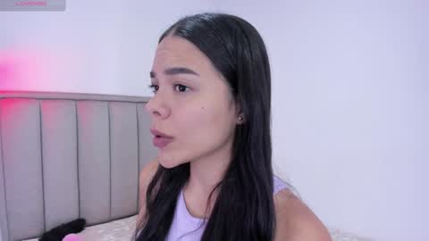 Snapshot of valery__nova chatting on January 13, 2025, 3:23 am Cris online show from January 13, 2025, 3:23 am