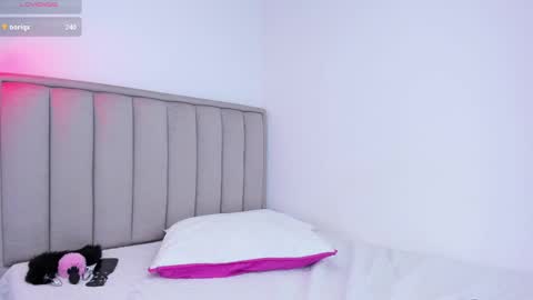 Snapshot of valery__nova chatting on February 19, 2025, 3:16 pm Cris online show from February 19, 2025, 3:16 pm