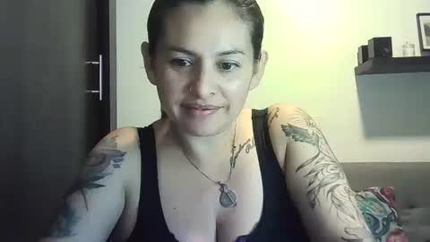 Snapshot of valery__rouse_ chatting on April 14, 2026, 10:16 pm Valery online show from April 14, 2026, 10:16 pm