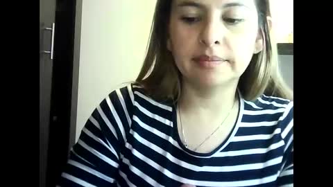 Snapshot of valery__rouse_ chatting on April 24, 2026, 9:50 pm Valery online show from April 24, 2026, 9:50 pm