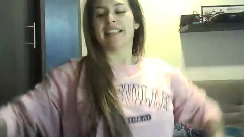 Snapshot of valery__rouse_ chatting on April 29, 2026, 12:09 pm Valery online show from April 29, 2026, 12:09 pm