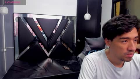 valery_and_dani online show from January 11, 2025, 8:32 pm