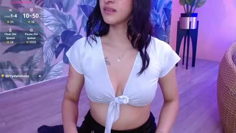 valery_blush online show from May 29, 2026, 8:40 pm