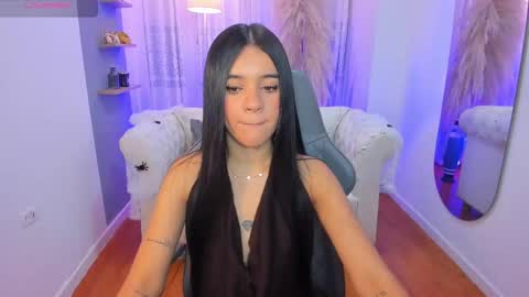Snapshot of valery_lane chatting on October 16, 2025, 11:33 am Valery Lane online show from October 16, 2025, 11:33 am