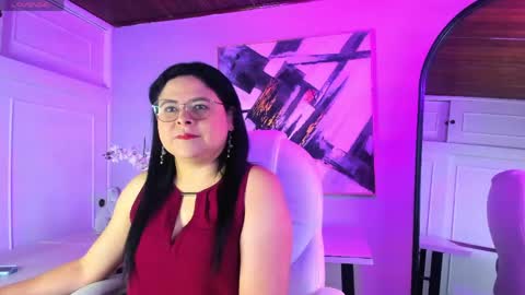 valery_lux_ online show from April 20, 2026, 12:52 pm