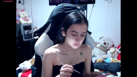 Snapshot of valerybaker1 chatting on October 27, 2025, 11:36 am B V Naughty online show from October 27, 2025, 11:36 am