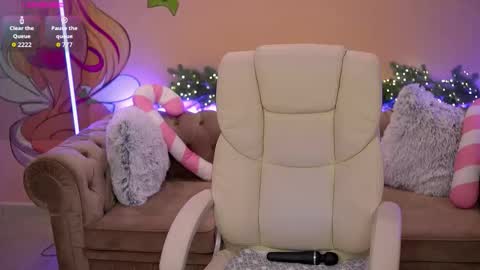 V A L E R Y  M U R online show from December 17, 2025, 8:04 pm